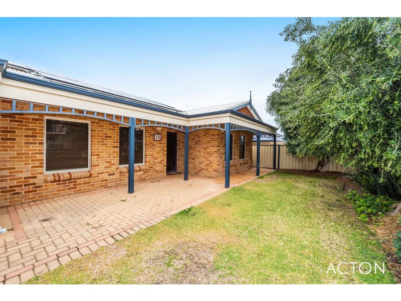 19 Podman Turn, Madora Bay WA 6210