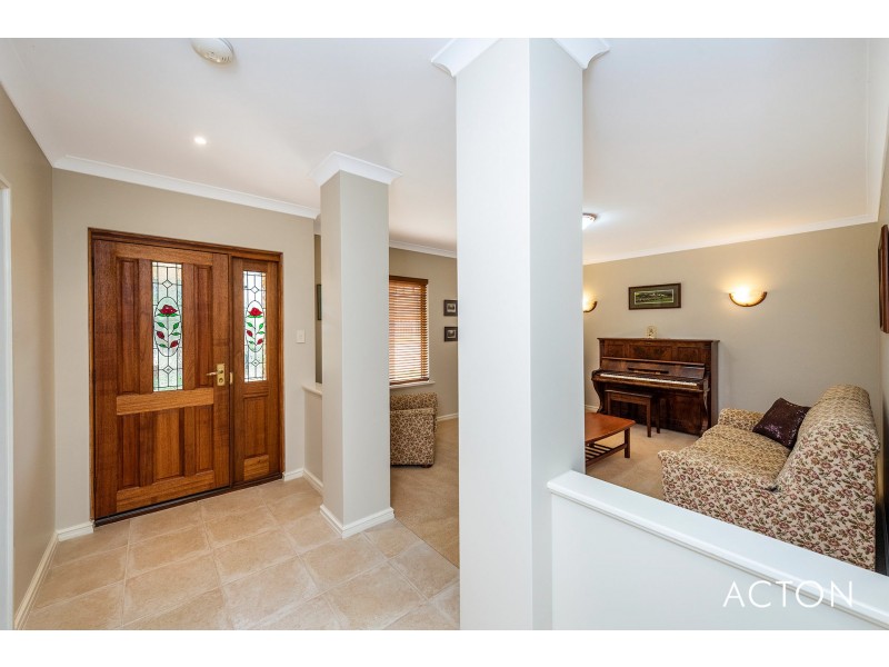 19 Podman Turn, Madora Bay WA 6210