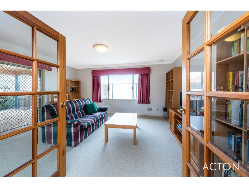 19 Podman Turn, Madora Bay WA 6210