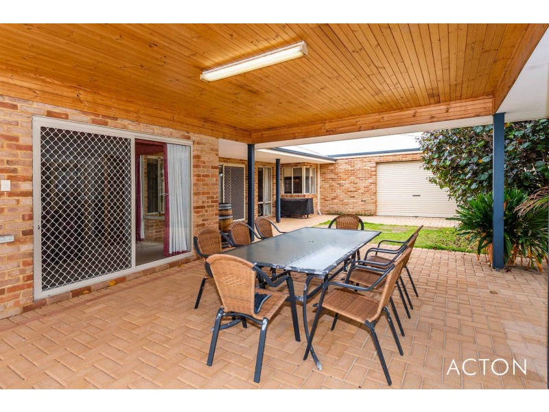 19 Podman Turn, Madora Bay WA 6210