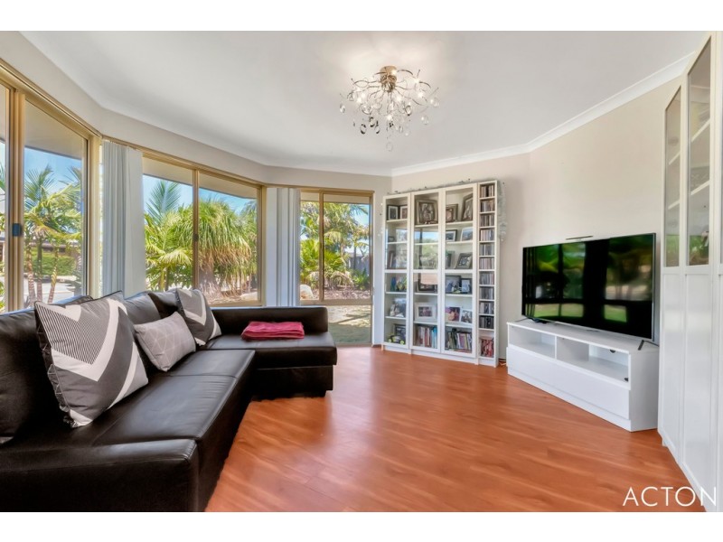 3 Broadfield Retreat, Erskine WA 6210