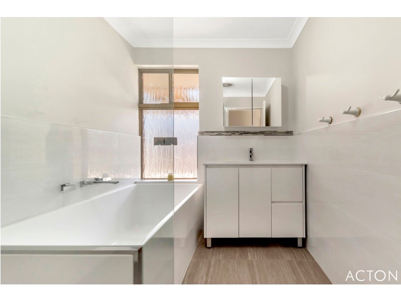 3 Broadfield Retreat, Erskine WA 6210