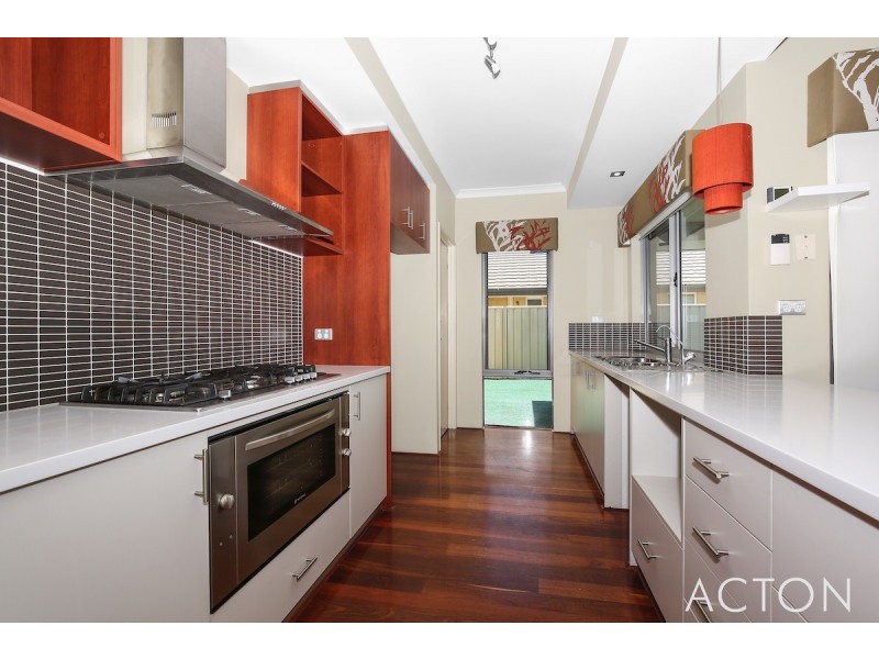 22 Jasper Way, Lakelands WA 6180