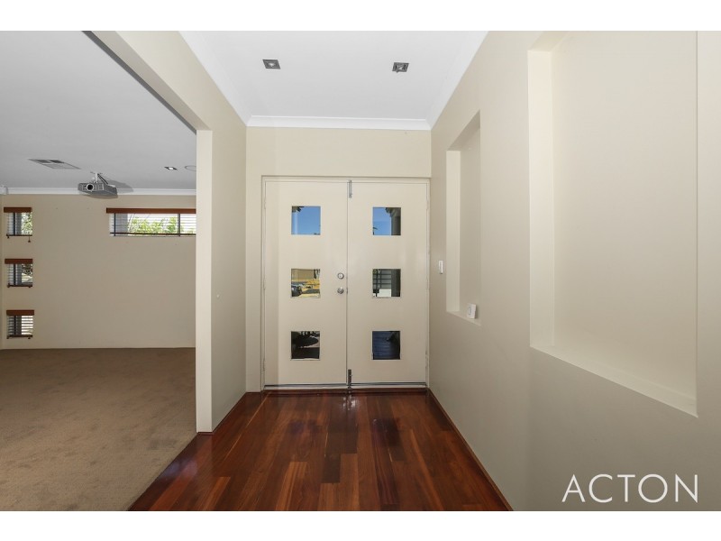 22 Jasper Way, Lakelands WA 6180