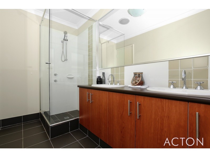 22 Jasper Way, Lakelands WA 6180