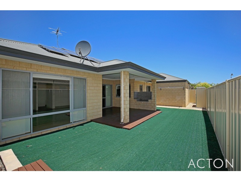 22 Jasper Way, Lakelands WA 6180