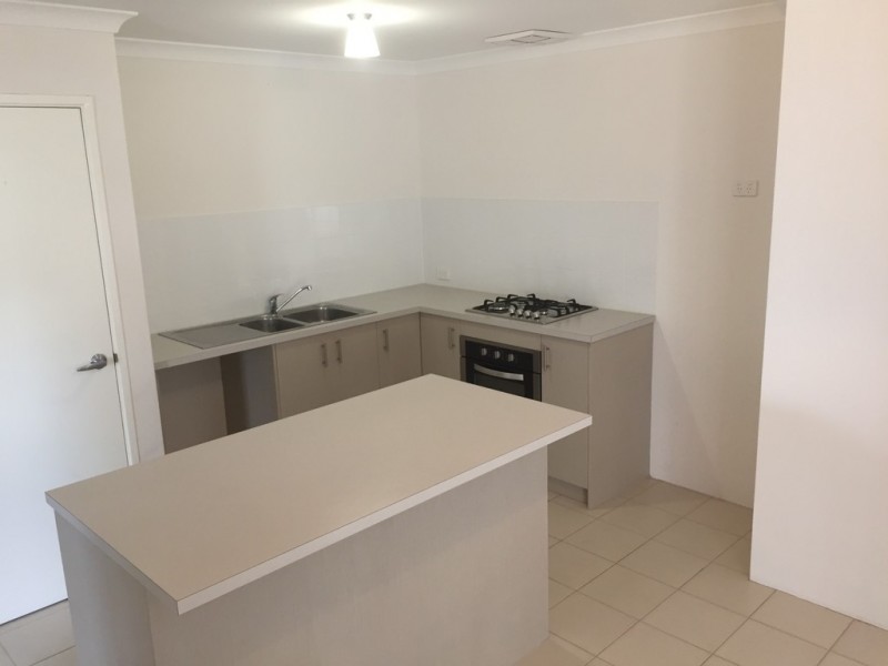 54 Encourage Loop, Dudley Park WA 6210