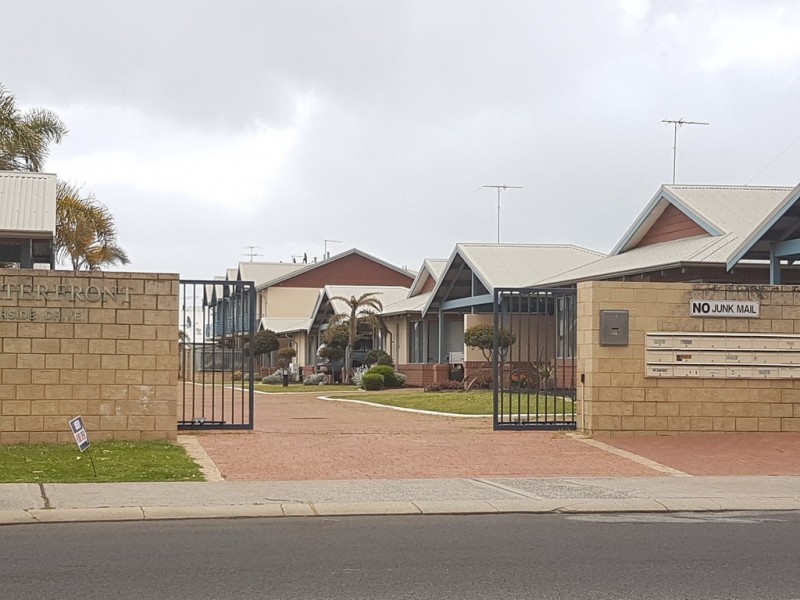 13/1 Waterside Drive, Dudley Park WA 6210