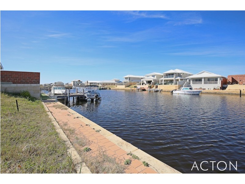 15 Europa Place, Dudley Park WA 6210