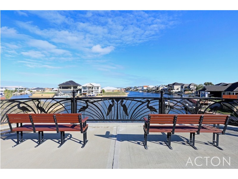 15 Europa Place, Dudley Park WA 6210