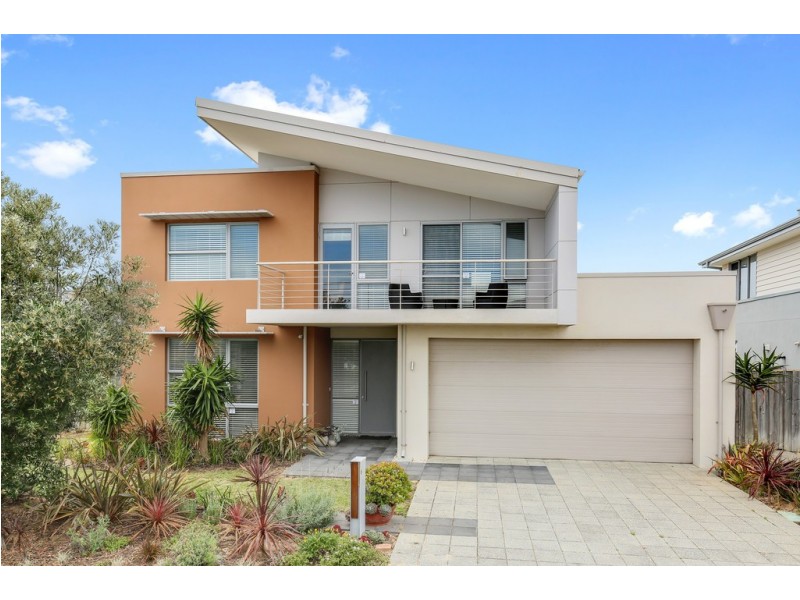 16 Impressa Way, Halls Head WA 6210