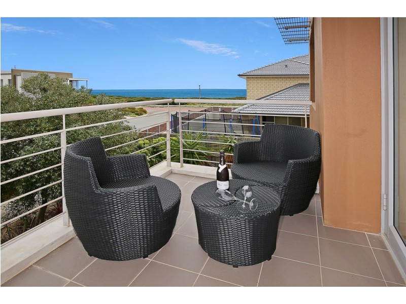 16 Impressa Way, Halls Head WA 6210