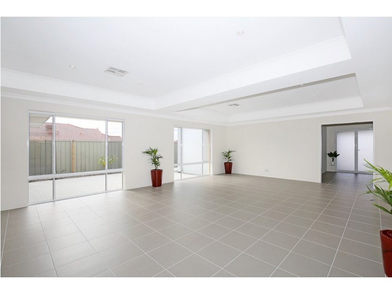 13 Governor Drive, Erskine WA 6210