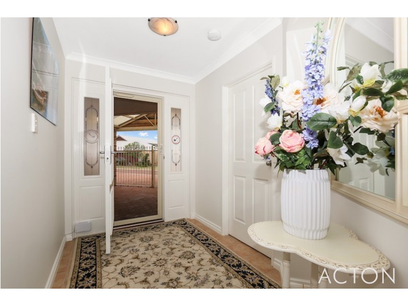 11 The Ridge, Halls Head WA 6210
