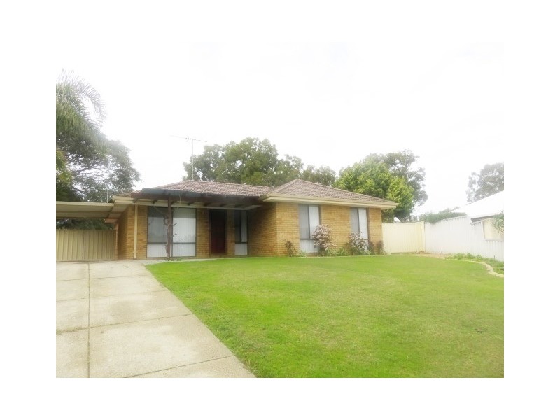 7 Leeton Court, Halls Head WA 6210