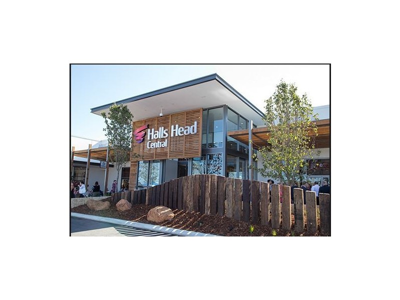 7 Leeton Court, Halls Head WA 6210