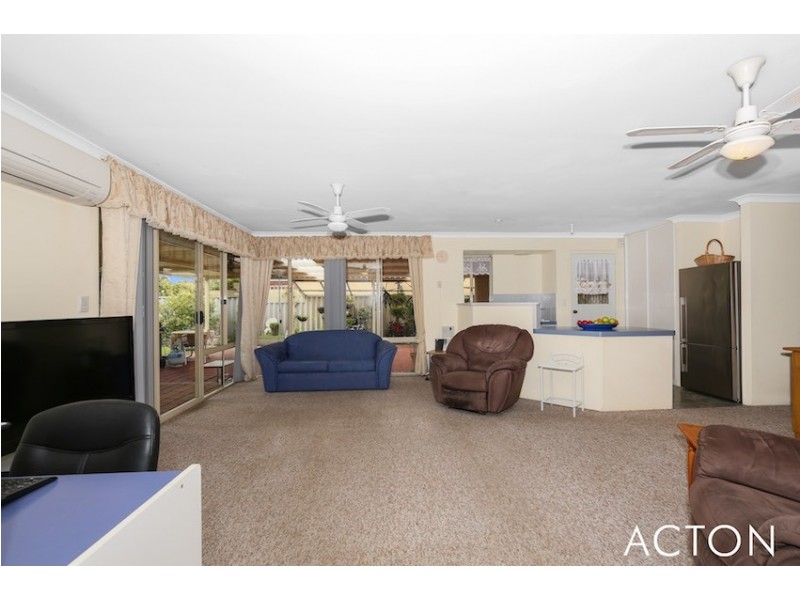 67 Inverness Drive, Meadow Springs WA 6210