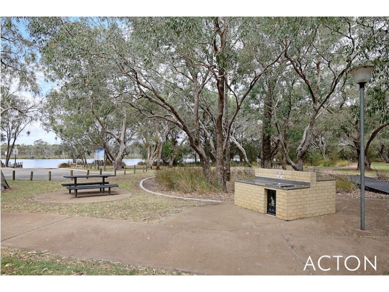 39 Vaucluse Way, Coodanup WA 6210