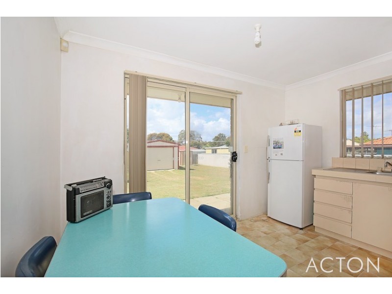 12 Casula Avenue, Coodanup WA 6210