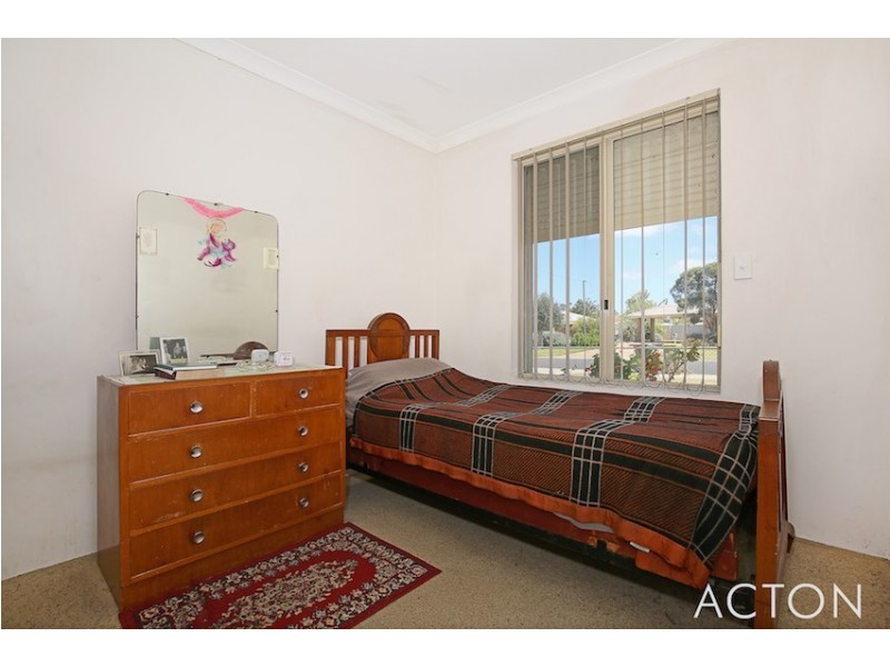 12 Casula Avenue, Coodanup WA 6210