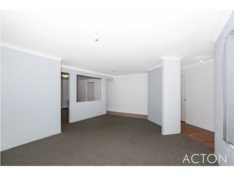 7 Kangaroo Paw Drive, Greenfields WA 6210