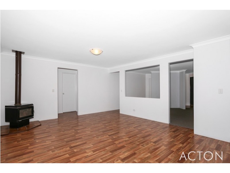 7 Kangaroo Paw Drive, Greenfields WA 6210