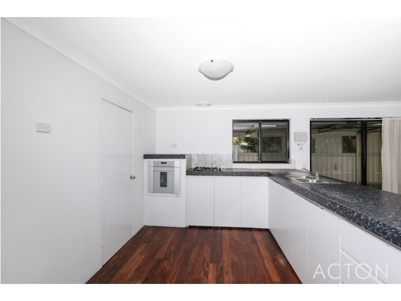 7 Kangaroo Paw Drive, Greenfields WA 6210