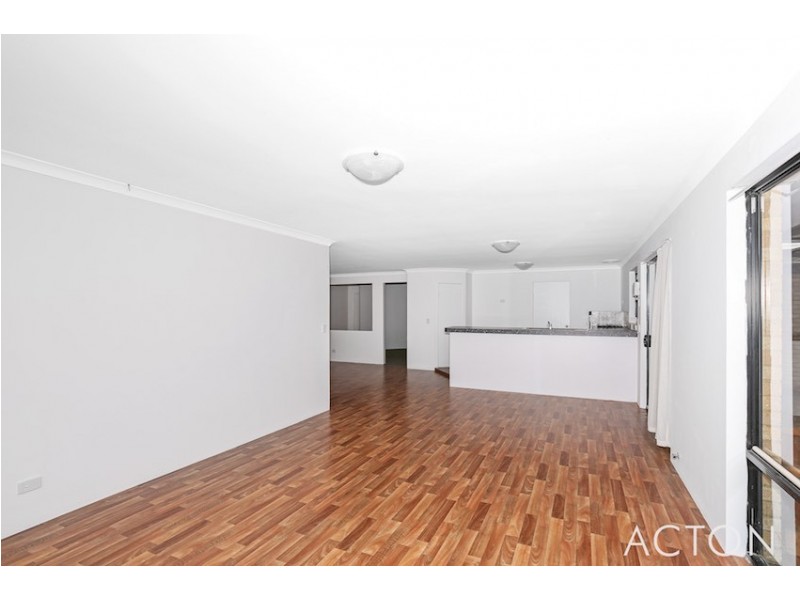 7 Kangaroo Paw Drive, Greenfields WA 6210