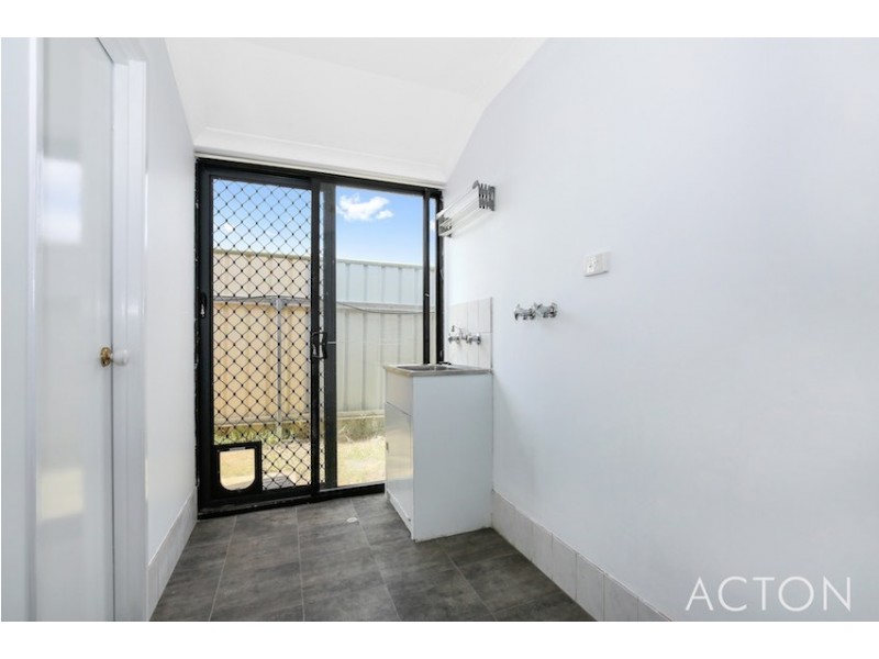 7 Kangaroo Paw Drive, Greenfields WA 6210