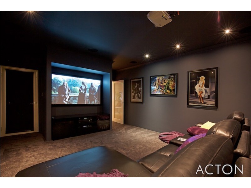 28 Solandri Turn, Halls Head WA 6210