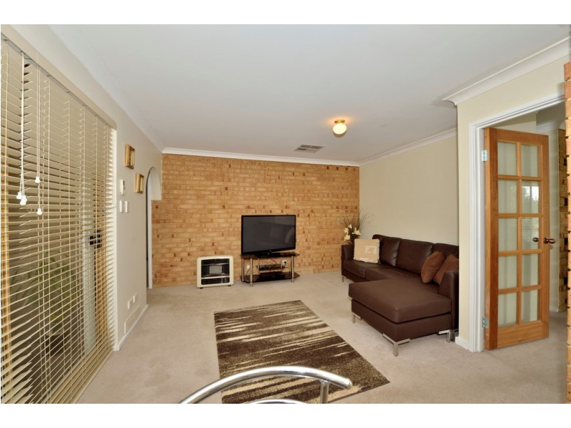 15 Portmarnock Circle, Halls Head WA 6210