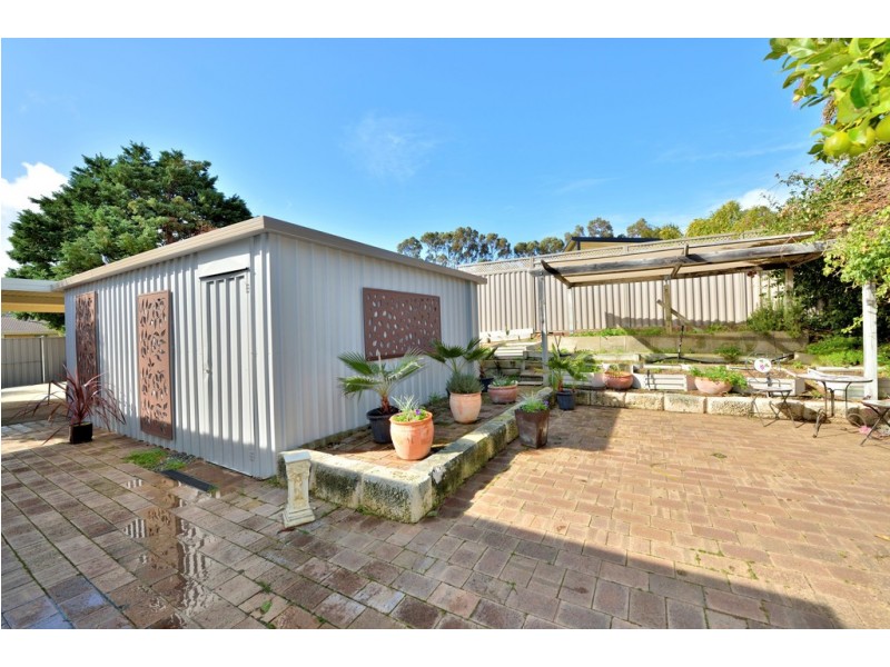 15 Portmarnock Circle, Halls Head WA 6210