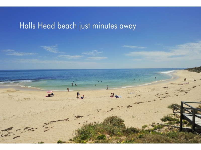 15 Portmarnock Circle, Halls Head WA 6210