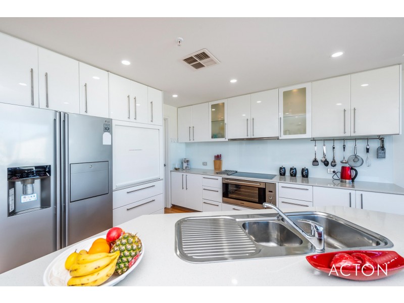 2/16 Torcello Mews, Mandurah WA 6210