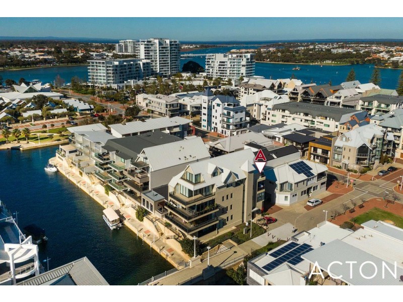 2/16 Torcello Mews, Mandurah WA 6210