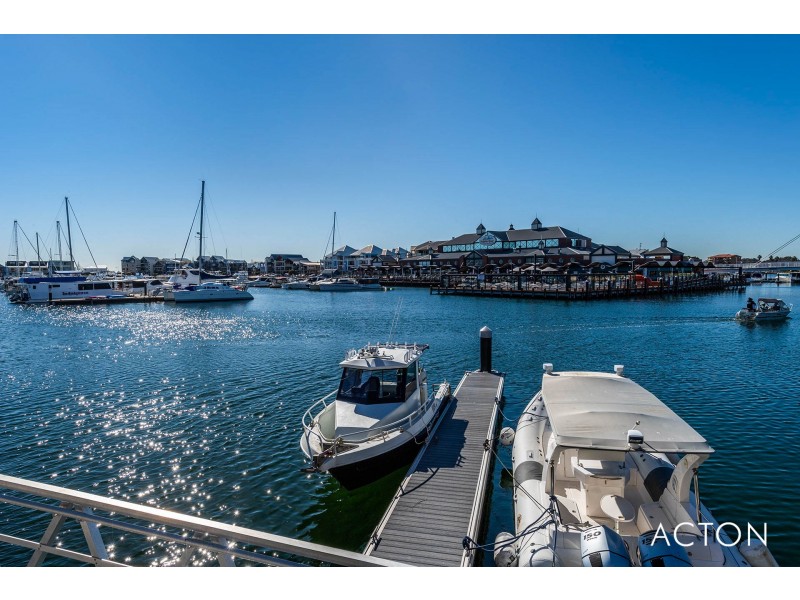 2/16 Torcello Mews, Mandurah WA 6210