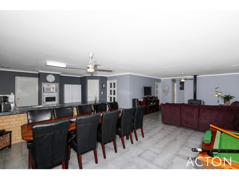 14 Yunderup Road, South Yunderup WA 6208