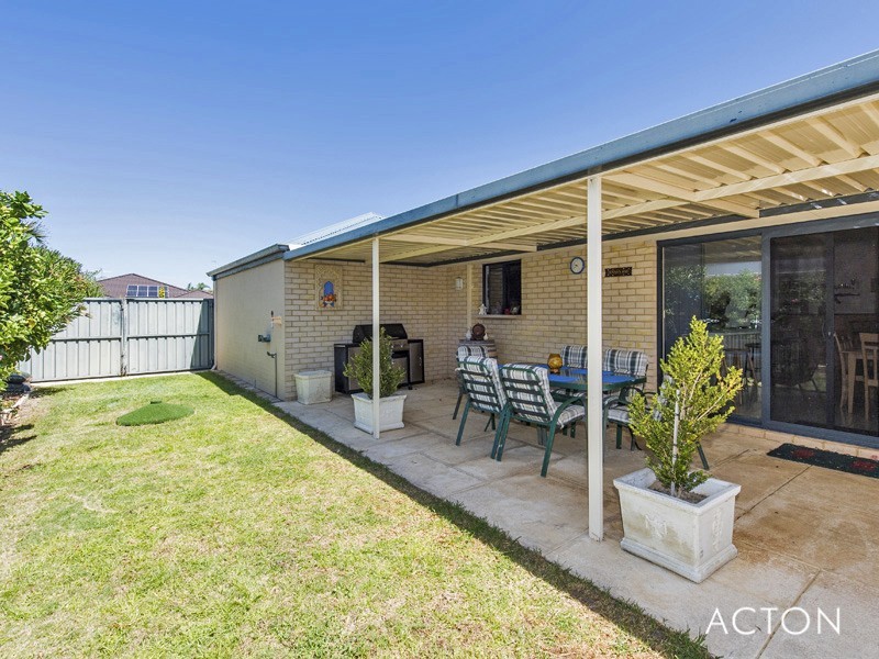 11 Boardwalk Boulevard, Halls Head WA 6210
