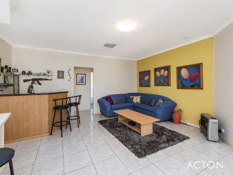 11 Boardwalk Boulevard, Halls Head WA 6210