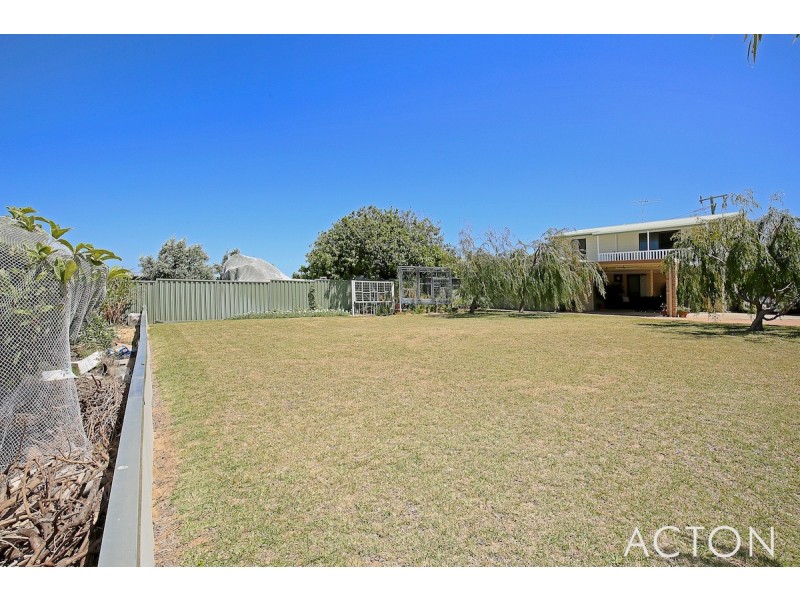 21 Baloo Crescent, Falcon WA 6210