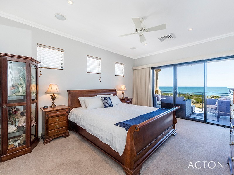 96 Boardwalk Boulevard, Halls Head WA 6210