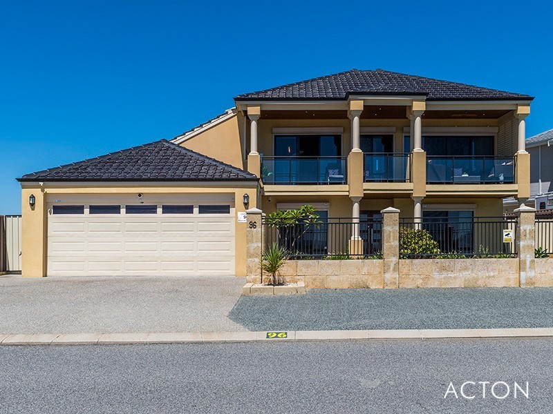 96 Boardwalk Boulevard, Halls Head WA 6210