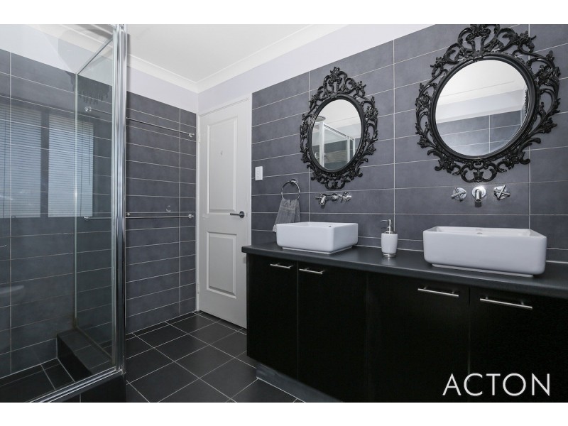 29 Clearwater Way, Singleton WA 6175