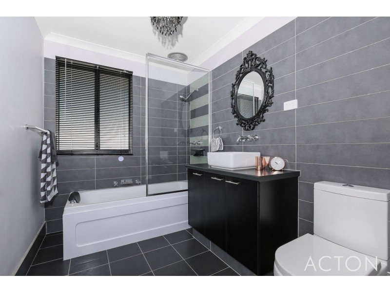 29 Clearwater Way, Singleton WA 6175