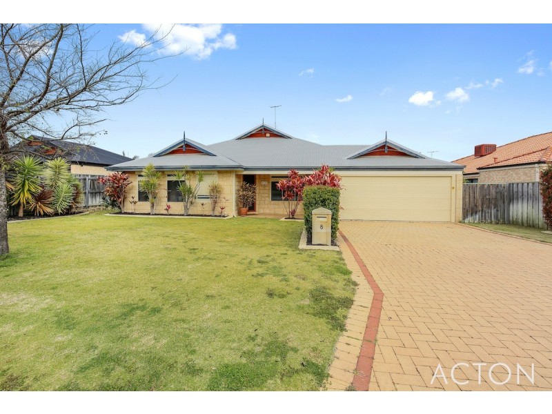 8 Seaforth Drive, Halls Head WA 6210