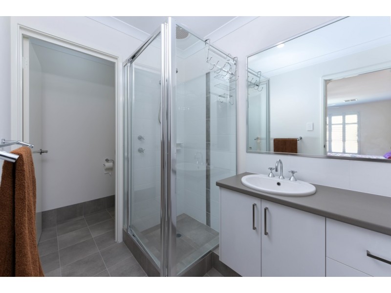 12 Pardalote Way, Erskine WA 6210