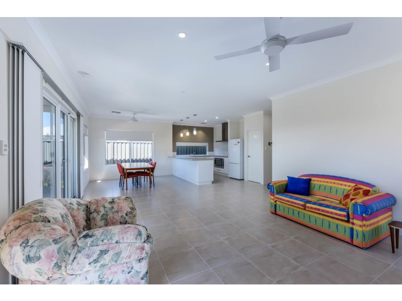 12 Pardalote Way, Erskine WA 6210