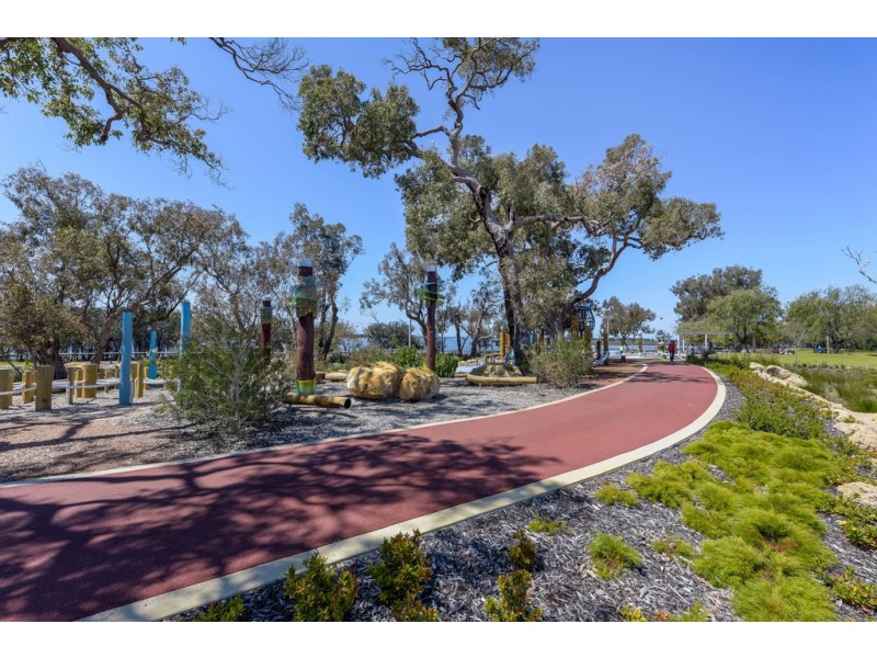 12 Pardalote Way, Erskine WA 6210