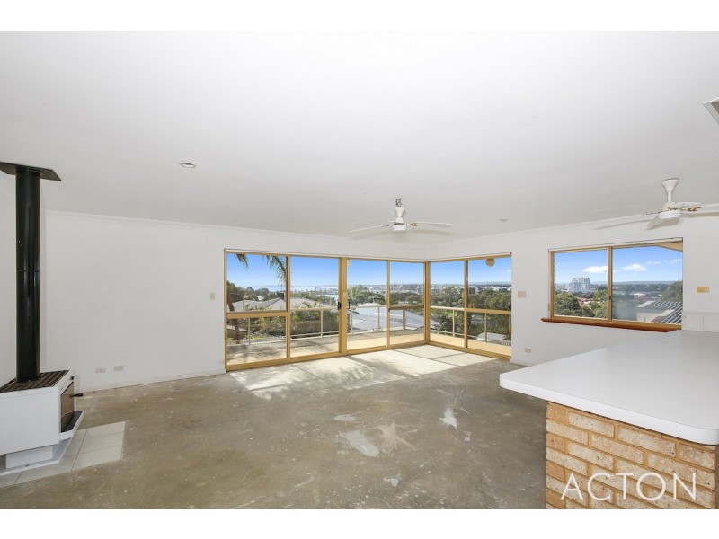 3 Muir Place, Halls Head WA 6210