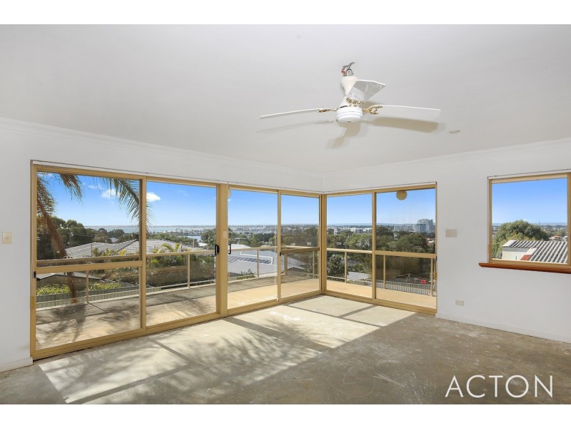 3 Muir Place, Halls Head WA 6210